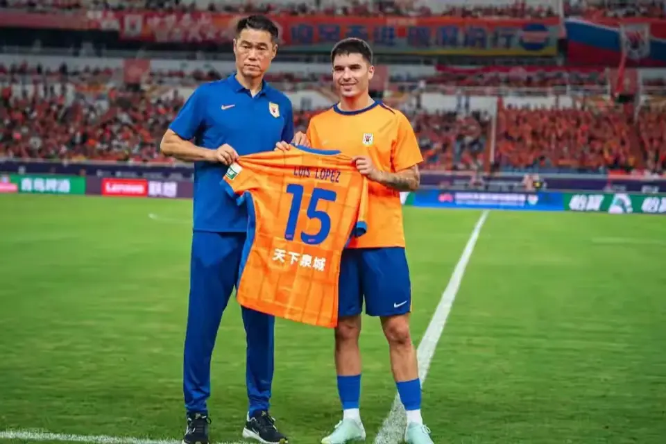 粒进球, 来泰山队防, 造还任重道 粒进球, 来泰山队防, 造还任重道