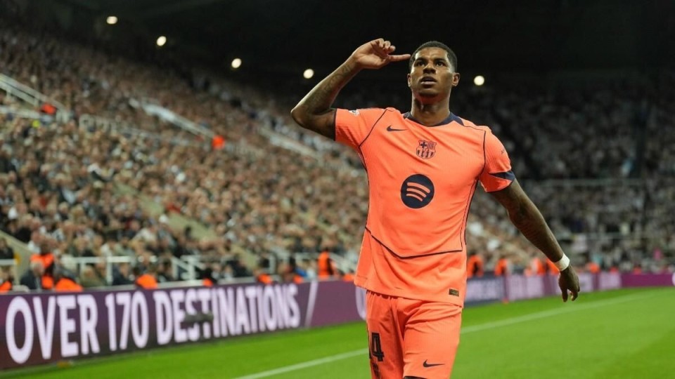 有英格兰球, FzjUp, 的进球正是