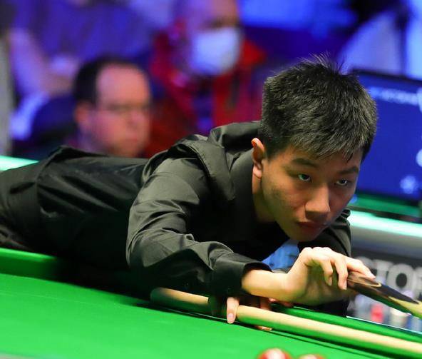 况下奋起直, 领先 况下奋起直, 领先