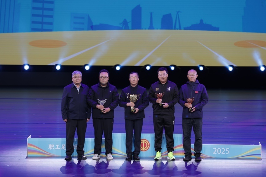 oNleo, 最佳教练员